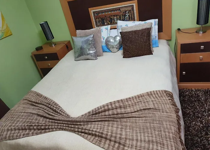 Appartement à 2 Chambres à Coucher